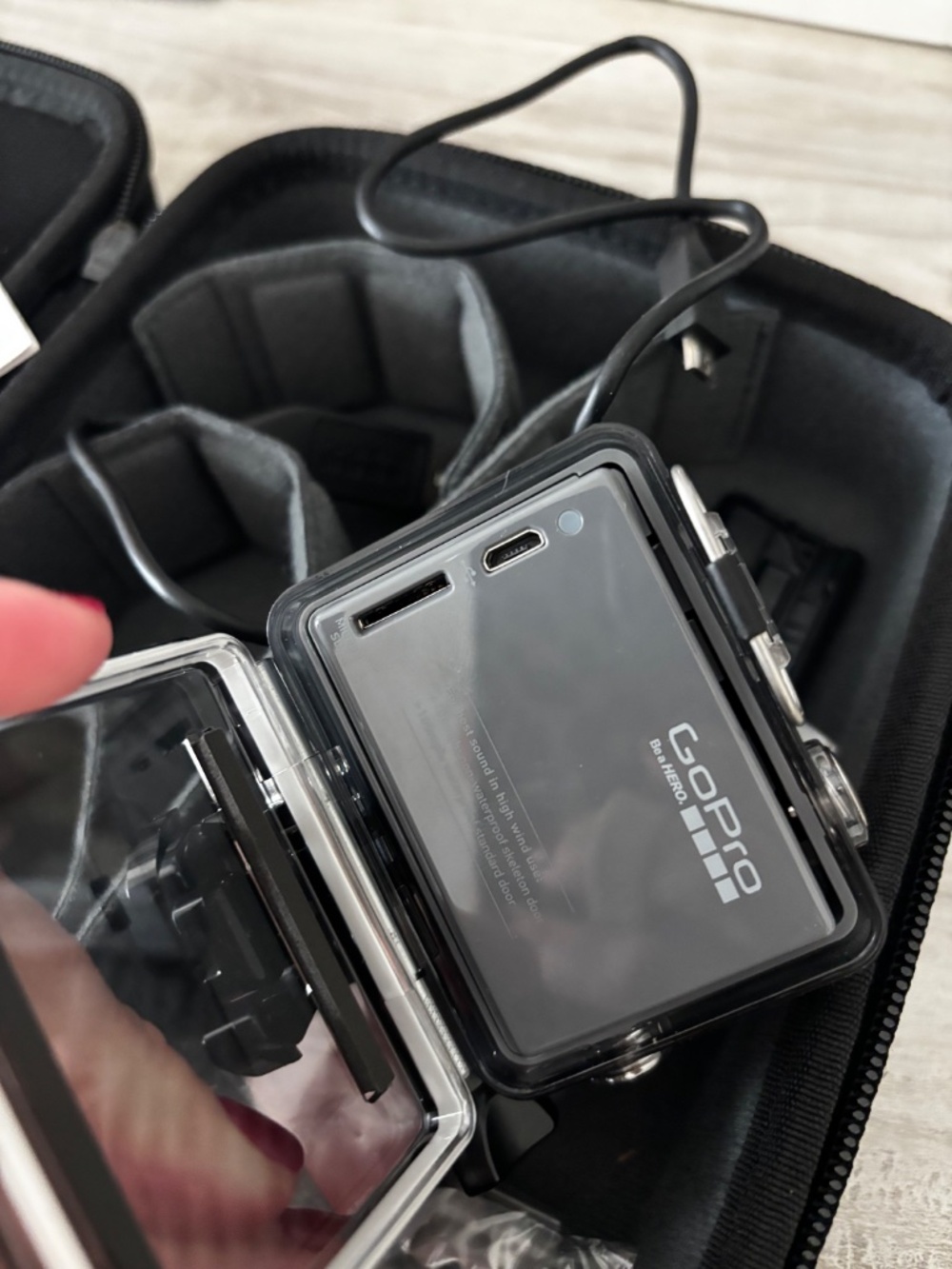 Go Pro with case - Picture 6 of 6